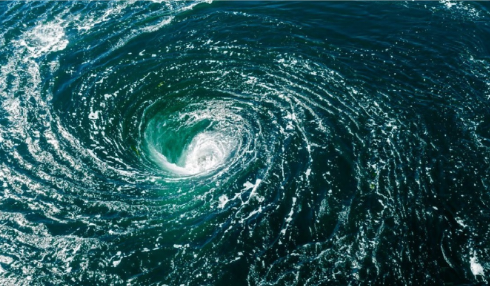 یا بگذرد یا بشکند