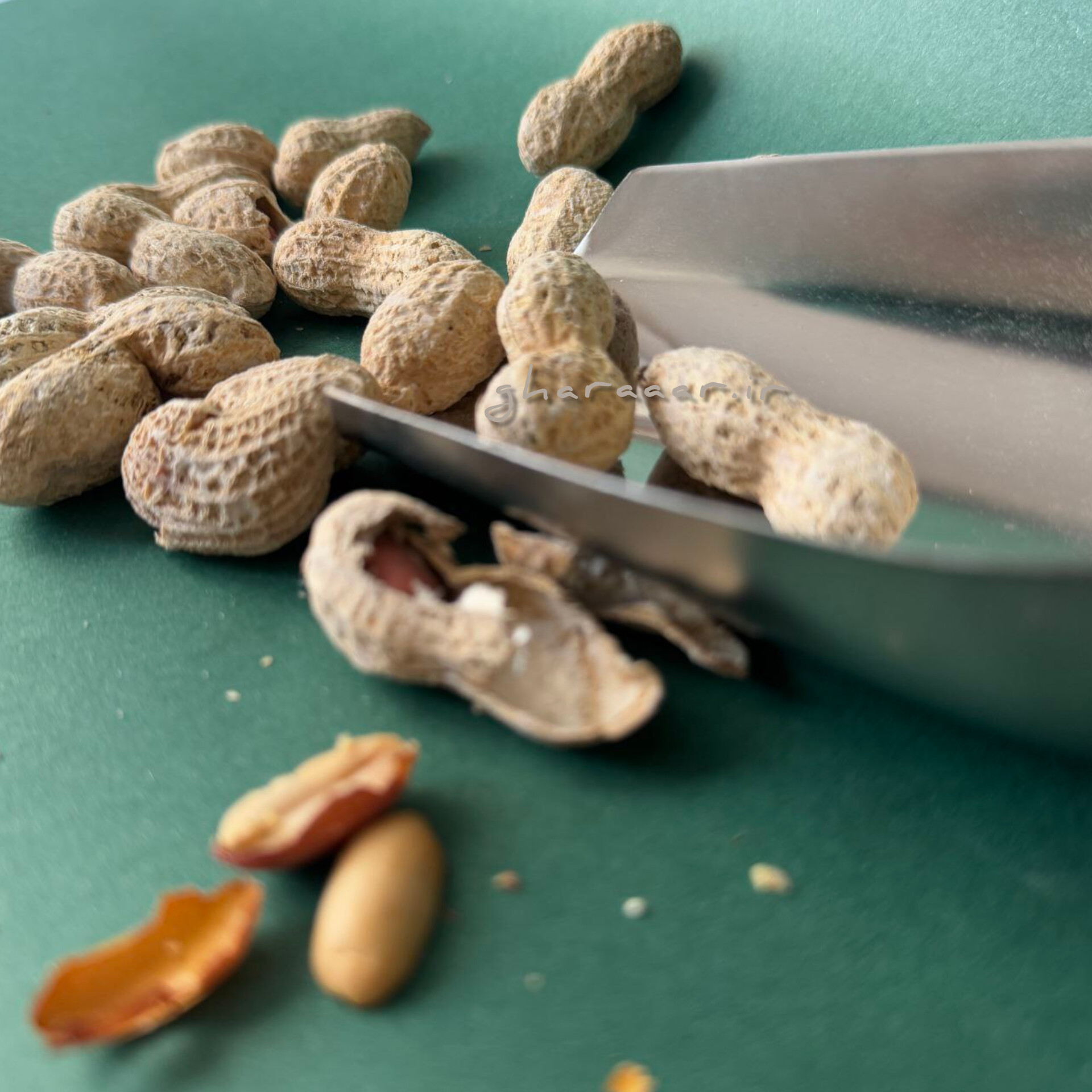 بادام زمینی پوستی آستانه