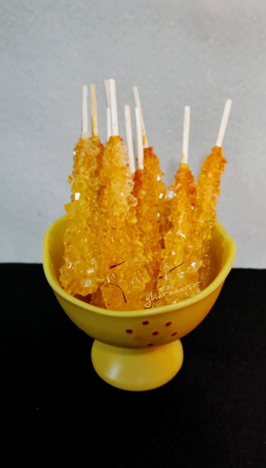 نبات زعفرانی چوبدار